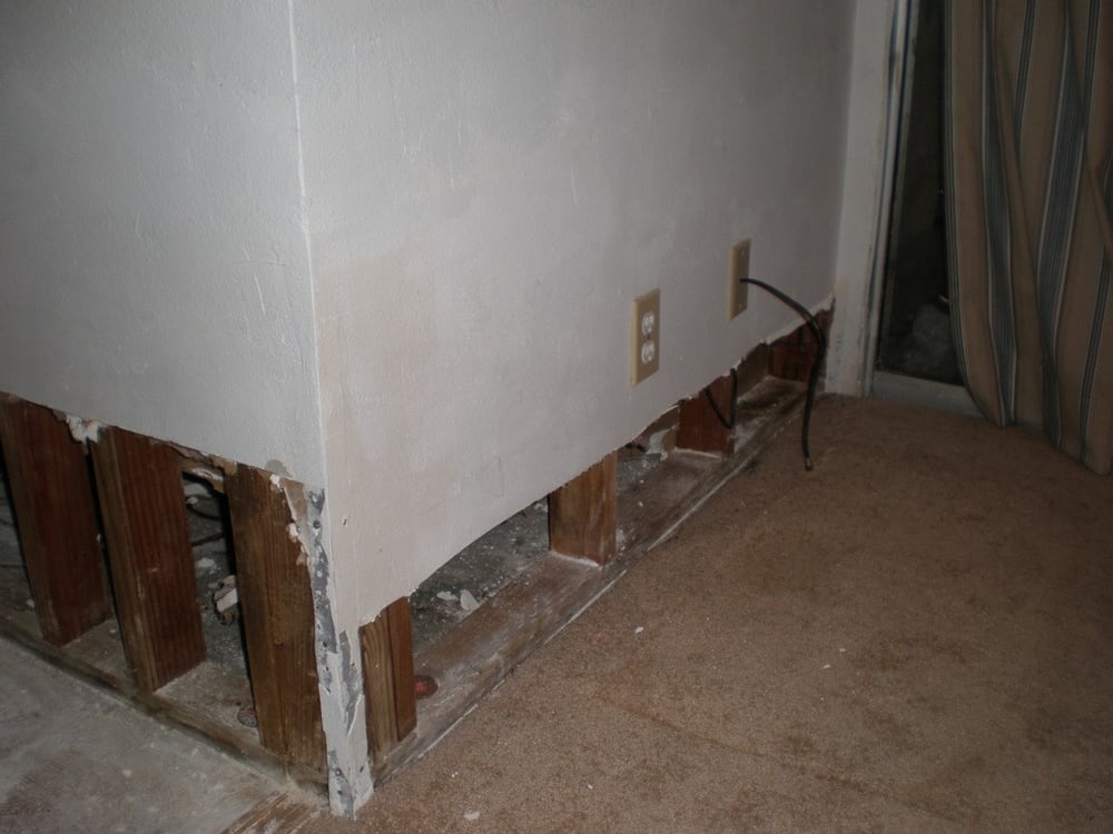 Slide of Roland's Painting & Construction