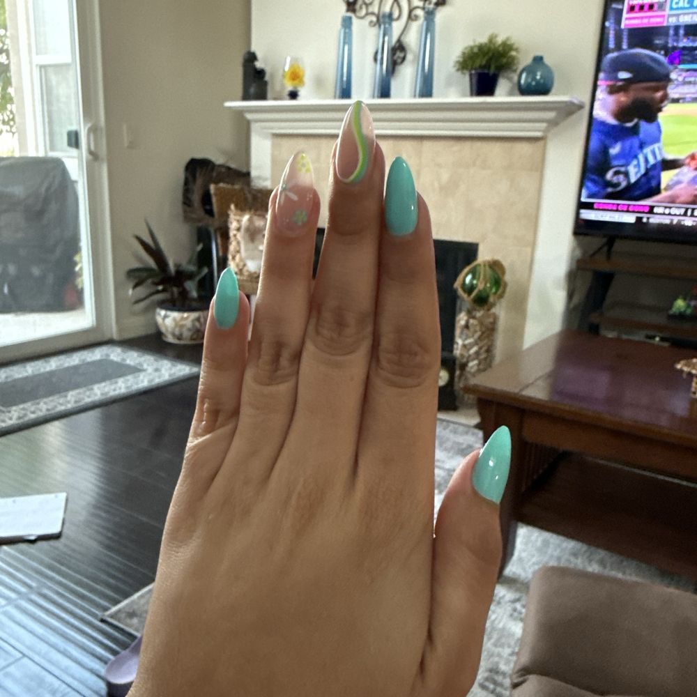 Holly Nails & Spa 2 - Amy did these - Nail Salons Near Me - Riverside, California