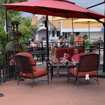 Hank's Tavern - This place wants you stay awhile. - Sports Bars Near Me - Muskegon, Michigan