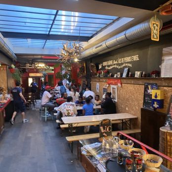Le Troquet des Kneckes - Brasseries Near Me - Strasbourg, 67 Le Troquet des Kneckes - Brasseries Near Me - Strasbourg, 67