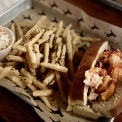 Lobster roll