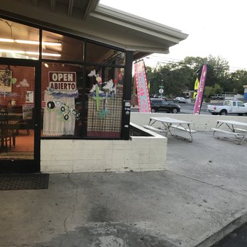 Mi Ranchito - Front door and Out door tables - Mexican Near Me - Reno, Nevada