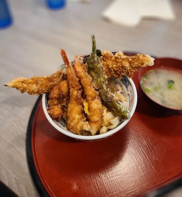Tendon Tempura Carlos Jr by null