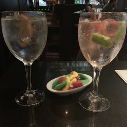 Gin club - Bombay Sapphire & Masters Pink