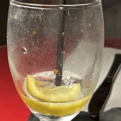 Anthony's Trattoria - Dirty glassware