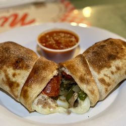 Nino's Lakewood Park - Stromboli