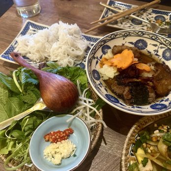 The Paper Bridge - Juicy meats - Vietnamese Near Me - Portland, Oregon The Paper Bridge - Juicy meats - Vietnamese Near Me - Portland, Oregon