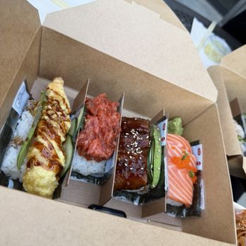 Raw N Dash - 4 handrolls shrimp tempura, spicy tuna, eel, salmon - Poke Near Me - Diamond Bar, California Raw N Dash - 4 handrolls shrimp tempura, spicy tuna, eel, salmon - Poke Near Me - Diamond Bar, California