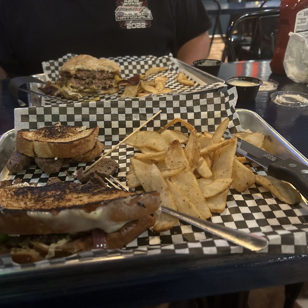 Spliff's Gastropub - Steak sandwich, fries and burger - Beverage Store Near Me - Jacksonville, Florida Spliff's Gastropub - Steak sandwich, fries and burger - Beverage Store Near Me - Jacksonville, Florida