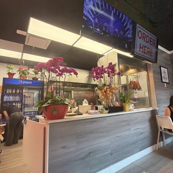 BBQ & Co - Order at counter for both dining in or take out - Cantonese Near Me - Vancouver, British Columbia BBQ & Co - Order at counter for both dining in or take out - Cantonese Near Me - Vancouver, British Columbia