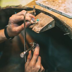 Charlotte Jewelers - Owner Levon at his work bench
