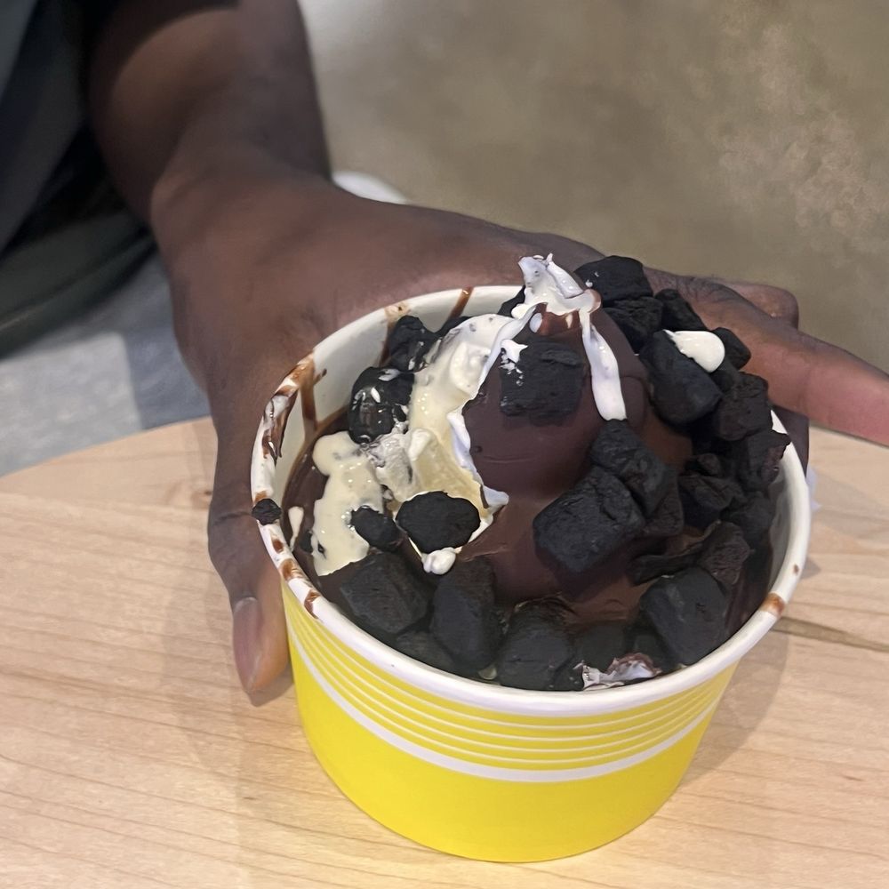 Simons Says Dip This - Vanilla ice cream with brownies and chocolate syrup - Ice Cream & Frozen Yogurt Near Me - Raleigh, North Carolina Simons Says Dip This - Vanilla ice cream with brownies and chocolate syrup - Ice Cream & Frozen Yogurt Near Me - Raleigh, North Carolina