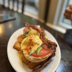Hapgoods - California Benedict