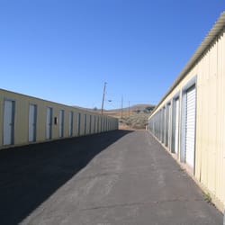 E-Z Storage