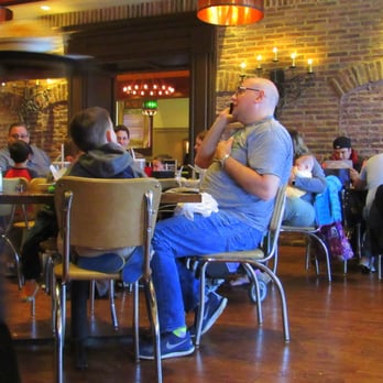 Uncle Julio's - The dinner hour.....
March 31, 2016 - Mexican Near Me - Skokie, Illinois Uncle Julio's - The dinner hour.....
March 31, 2016 - Mexican Near Me - Skokie, Illinois