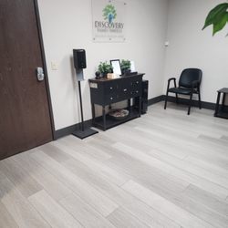 Discovery Family Services - Our clean and newly remodeled waiting lobby.