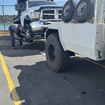 Pasha Hawaii - Main radiator, AUX radiator smashed. Headlight cracked inside, headlight brackets broken, radiator support broken, bumper & grille cracked - Shipping Centers Near Me - Honolulu, Hawaii Pasha Hawaii - Main radiator, AUX radiator smashed. Headlight cracked inside, headlight brackets broken, radiator support broken, bumper & grille cracked - Shipping Centers Near Me - Honolulu, Hawaii