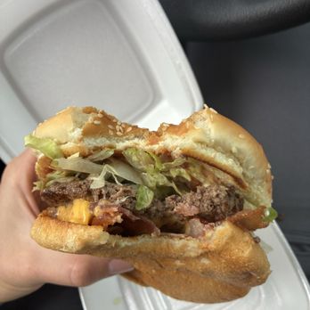 Brad's Food Hut - Bacon burger - New American Near Me - Cedar City, Utah Brad's Food Hut - Bacon burger - New American Near Me - Cedar City, Utah