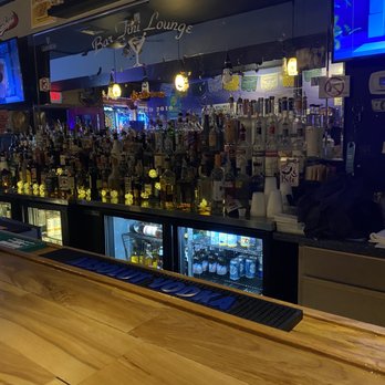 Bar Tini - a full view of the bar - Lounges Near Me - North Riverside, Illinois Bar Tini - a full view of the bar - Lounges Near Me - North Riverside, Illinois