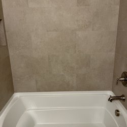 Zapa Tile Installations - Bath and surround