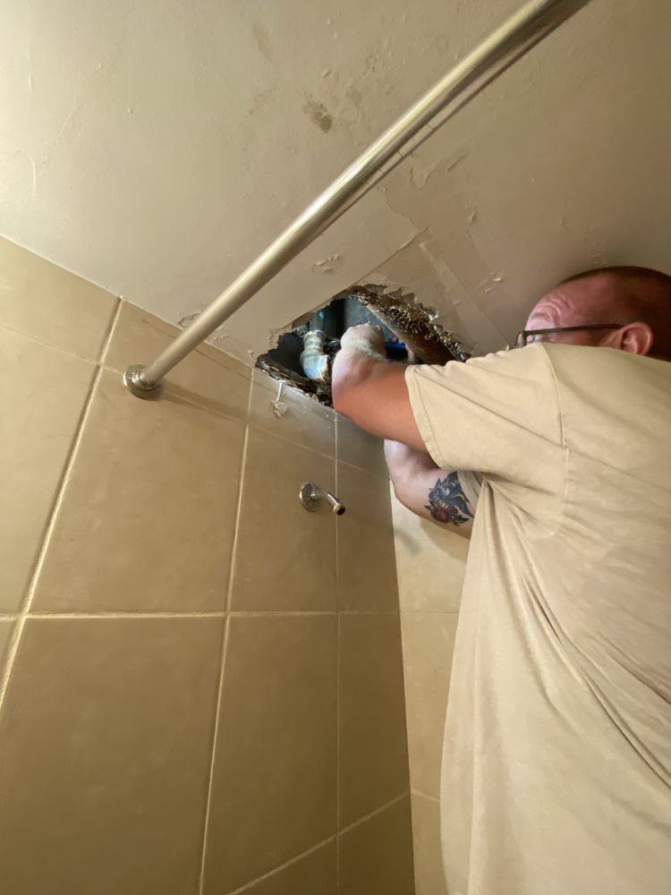 Slide of Pinnacle Plumbing