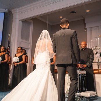 Alterations Tailored by Lidia - Sewing & Alterations Near Me - Austin, Texas Alterations Tailored by Lidia - Sewing & Alterations Near Me - Austin, Texas