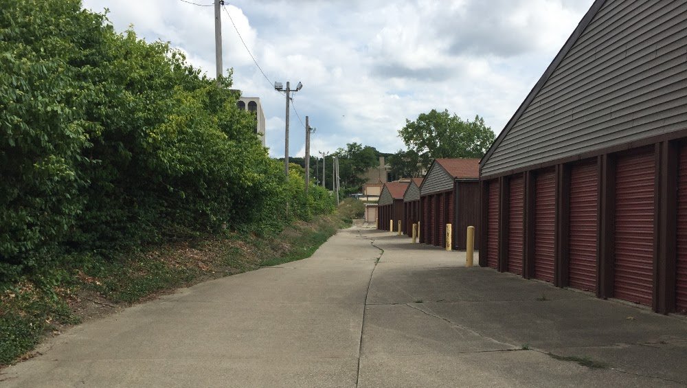 EUCLID SELF STORAGE Updated August 2024 1381 E 276th St, Euclid