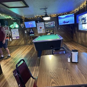 Hunter Street Saloon - Breakfast & Brunch Near Me - Logan, Ohio Hunter Street Saloon - Breakfast & Brunch Near Me - Logan, Ohio