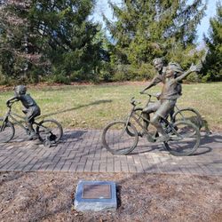 Family Outing - Family Outing sculpture