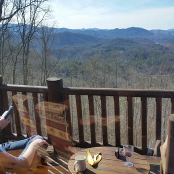 Creeksong Cabin - Amazi ng - Vacation Rentals Near Me - Bryson City, North Carolina Creeksong Cabin - Amazi ng - Vacation Rentals Near Me - Bryson City, North Carolina