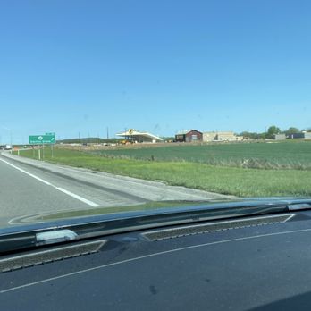 Buc-ee’s - Gas Stations Near Me - Smiths Grove, Kentucky