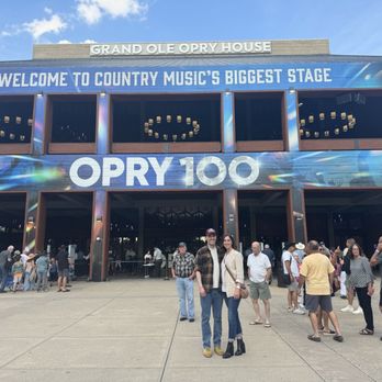 Grand Ole Opry - Music Venues Near Me - Nashville, Tennessee
