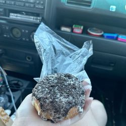 ampm - oreo filled donut