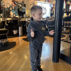Floyd's 99 Barbershop