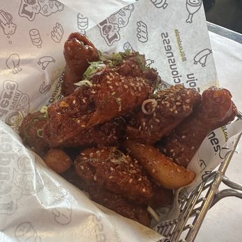 Louders - Go-Hot Wings - Asian Fusion Near Me - Los Angeles, California Louders - Go-Hot Wings - Asian Fusion Near Me - Los Angeles, California