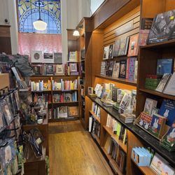 Munro's Books