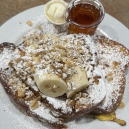French toast with bananas and walnuts French toast with bananas and walnuts