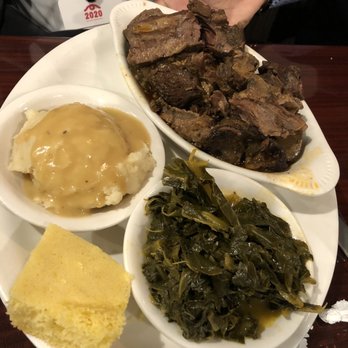 Oohh's and Aahh's - Mash potatoes n gravy, collards, short ribs - American Near Me - Washington, DC, District of Columbia Oohh's and Aahh's - Mash potatoes n gravy, collards, short ribs - American Near Me - Washington, DC, District of Columbia