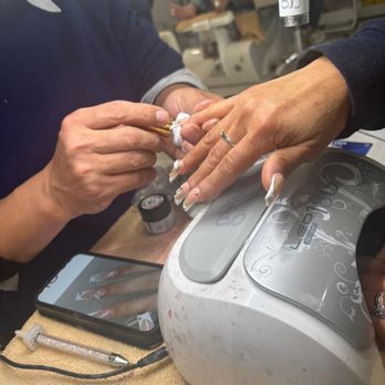 Q Nail Lounge - Nail Salons Near Me - Downey, California
