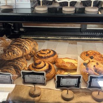 Tom N Toms Coffee - Pastries - Coffee & Tea Near Me - Los Angeles, California