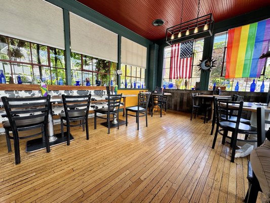 Blue Moon Cafe by null