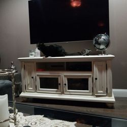 Stanley's Bedding & Furniture - Beautiful, found this baby on clearance for about 500 bucks!