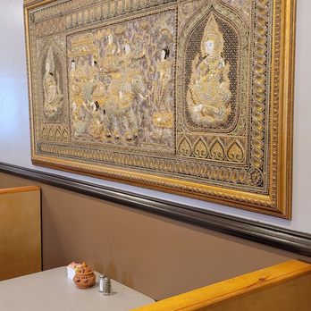 Thai Villa - Dining Room - Thai Near Me - Raleigh, North Carolina