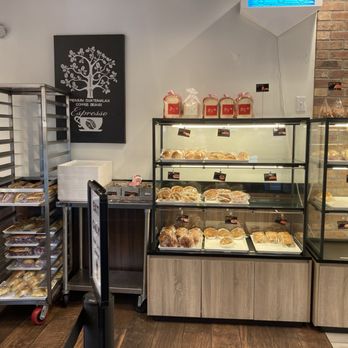 85°C Bakery Cafe-Katy Grand - Bread rack cart huh? - Coffee & Tea Near Me - Katy, Texas 85°C Bakery Cafe-Katy Grand - Bread rack cart huh? - Coffee & Tea Near Me - Katy, Texas