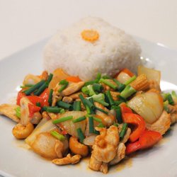 TukTuk Sandvika - Woket Kylling m/ Cashewnøtter (Gai Pad Med Mamuang)