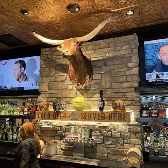 LongHorn Steakhouse - longhorn head on the wall - Steakhouses Near Me - Orlando, Florida LongHorn Steakhouse - longhorn head on the wall - Steakhouses Near Me - Orlando, Florida