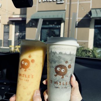 7 Miles Tea Lab - Mango Pomelo (left) and Black Sesame Under the Cloud (right) - Bubble Tea Near Me - Artesia, California