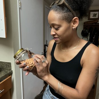 The Tendril Woman - Krystal made these placenta capsules that will help my wife recover her energy and uterine strength - Doulas Near Me The Tendril Woman - Krystal made these placenta capsules that will help my wife recover her energy and uterine strength - Doulas Near Me
