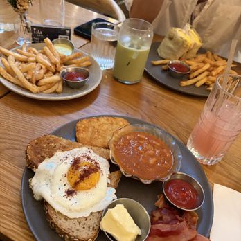 Isla & Co. - Midtown - Australian Near Me - New York, New York Isla & Co. - Midtown - Australian Near Me - New York, New York