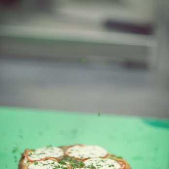 Alondra's Cuisine - Margarita Flatbread - Italian Near Me - Garland, Texas Alondra's Cuisine - Margarita Flatbread - Italian Near Me - Garland, Texas